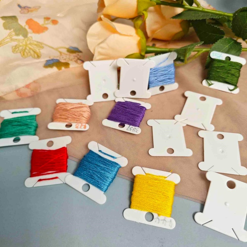 刺繍糸ボビン1セット。クロスステッチ、裁縫、手芸用の糸を整理 - Cotton Embroidery Thread Skeins のレビューと価格